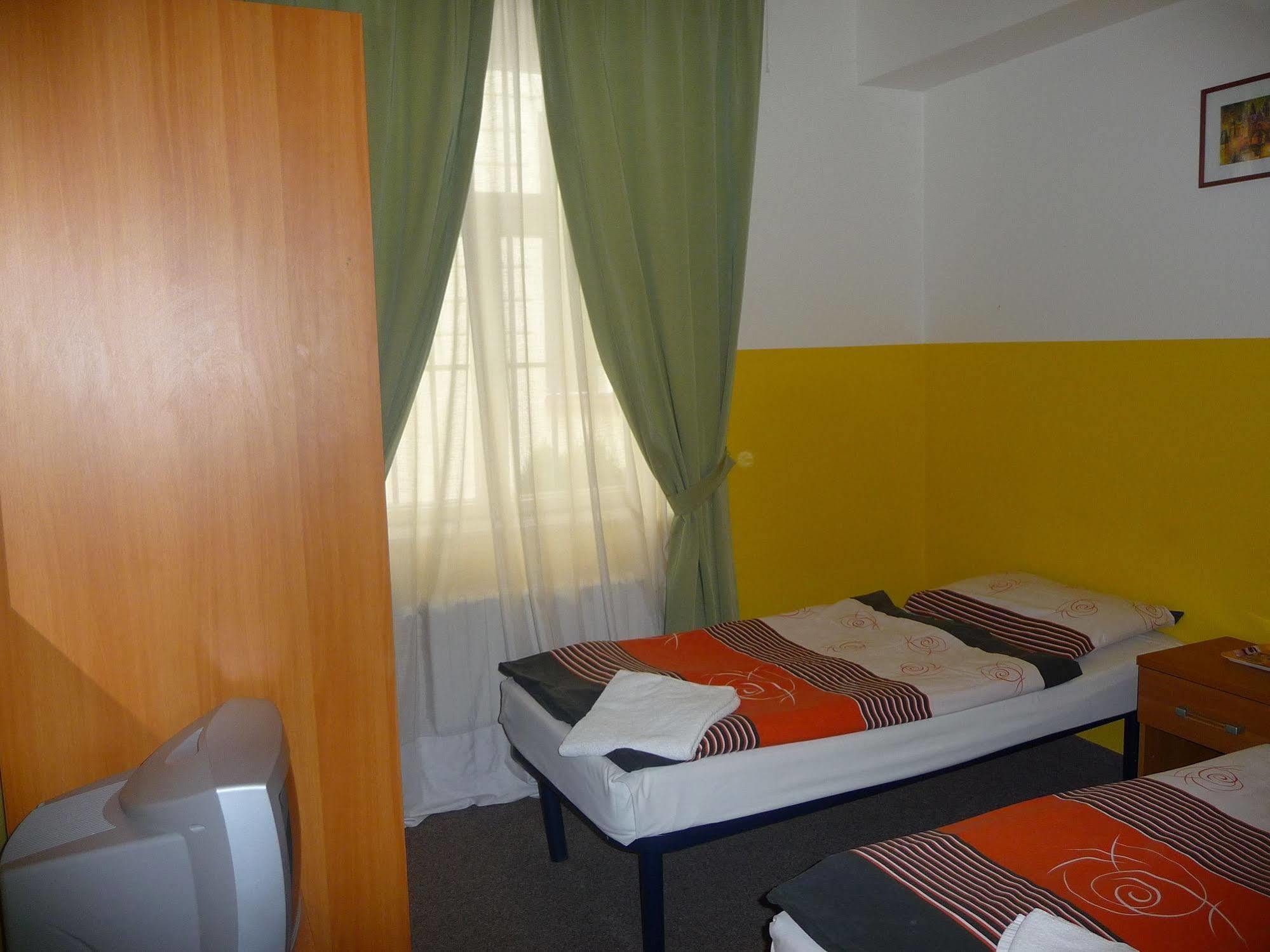 Center 2* Прага