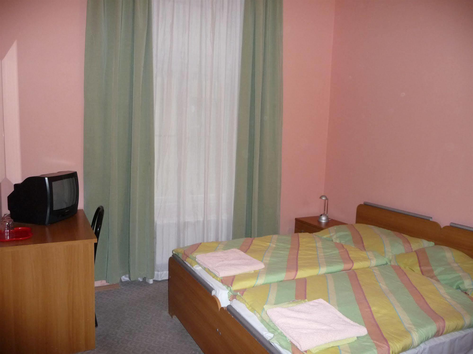 Center Гостьовий будинок 2*